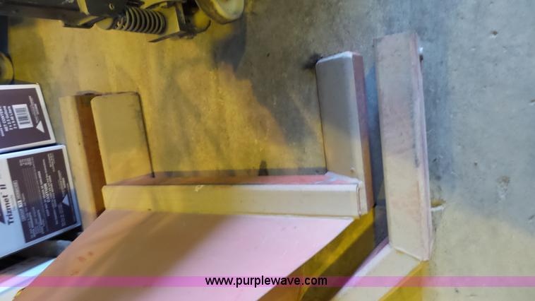 image for item K4051 Challenger MVL7 truck lift