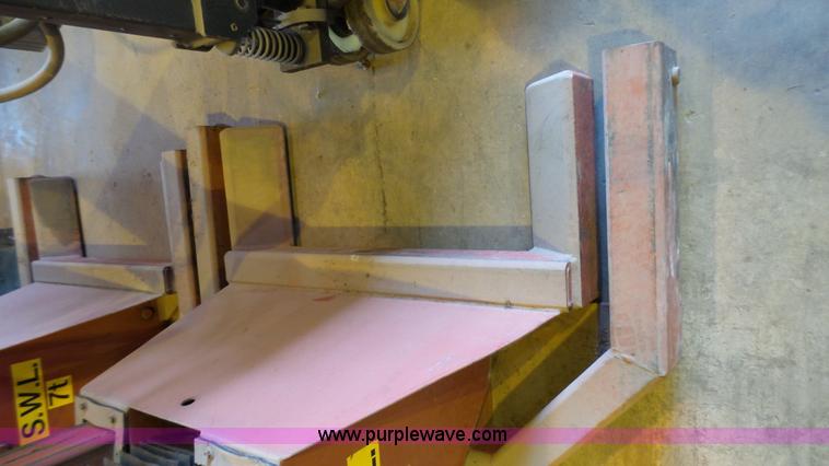 image for item K4051 Challenger MVL7 truck lift