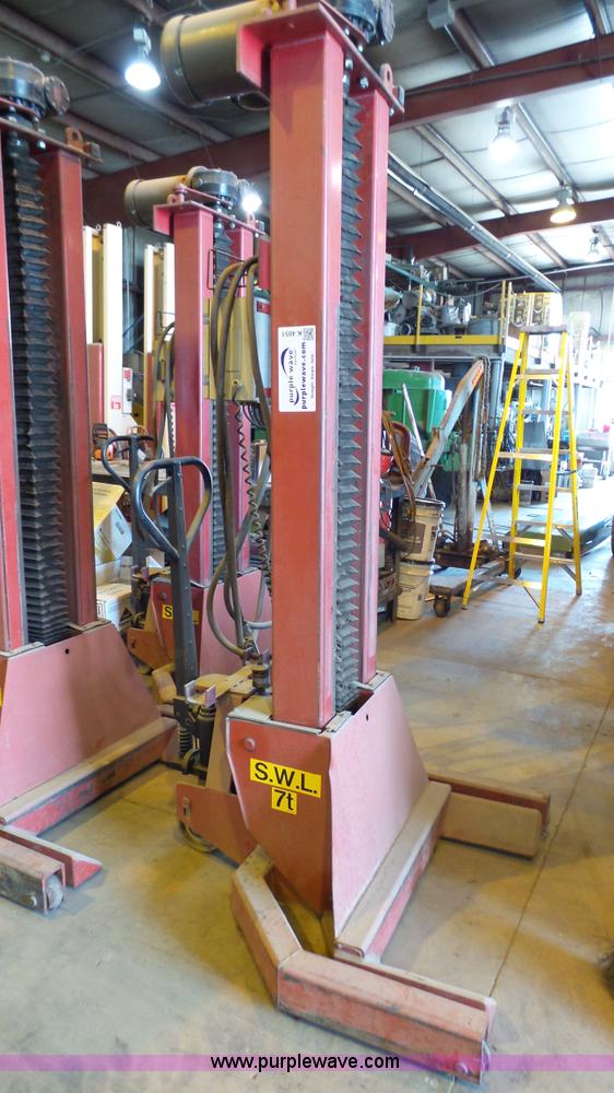 image for item K4051 Challenger MVL7 truck lift