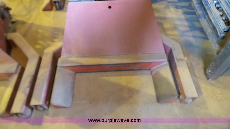 image for item K4051 Challenger MVL7 truck lift