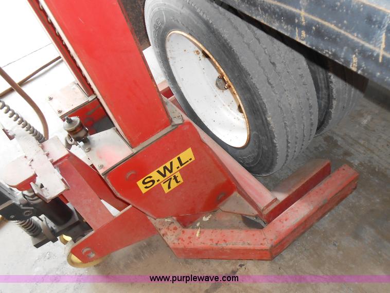 image for item K4051 Challenger MVL7 truck lift