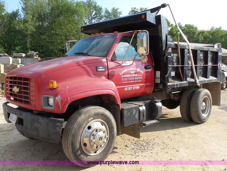 image for item K4060 2000 Chevrolet C6500 dump truck
