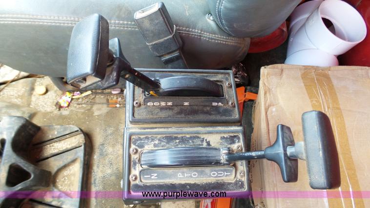 image for item K4060 2000 Chevrolet C6500 dump truck