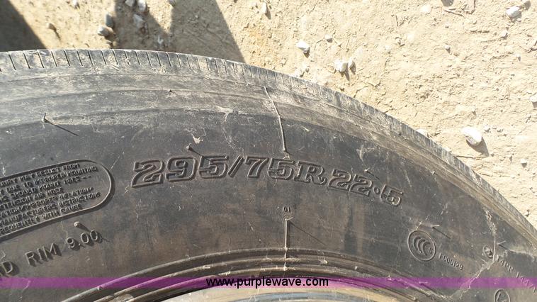 image for item K4060 2000 Chevrolet C6500 dump truck