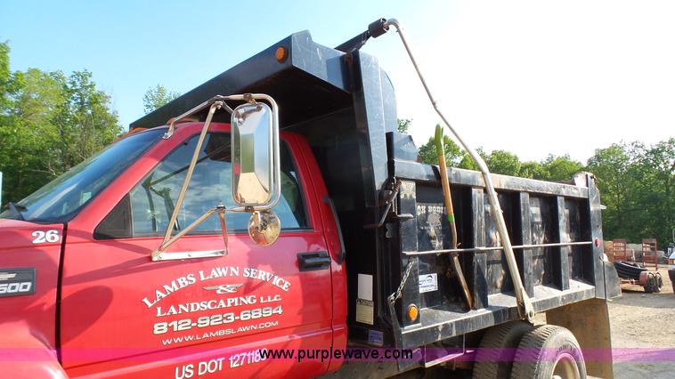 image for item K4060 2000 Chevrolet C6500 dump truck