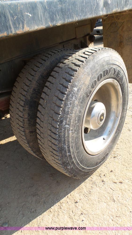 image for item K4060 2000 Chevrolet C6500 dump truck