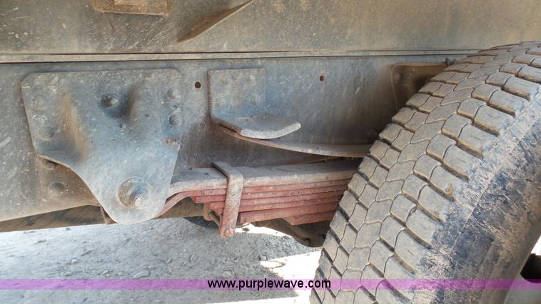 image for item K4060 2000 Chevrolet C6500 dump truck