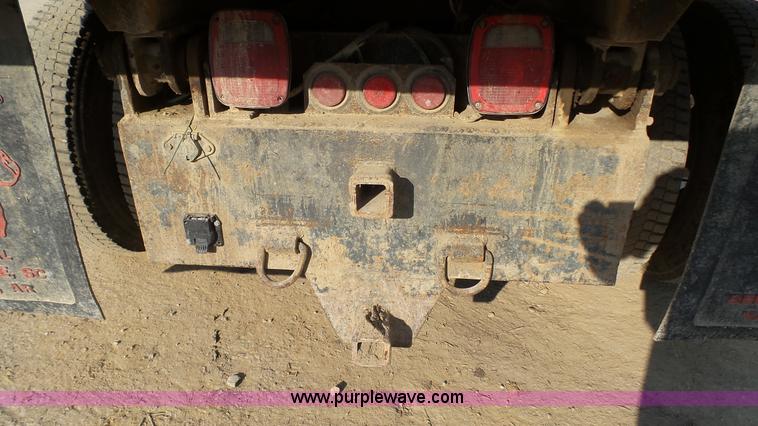 image for item K4060 2000 Chevrolet C6500 dump truck