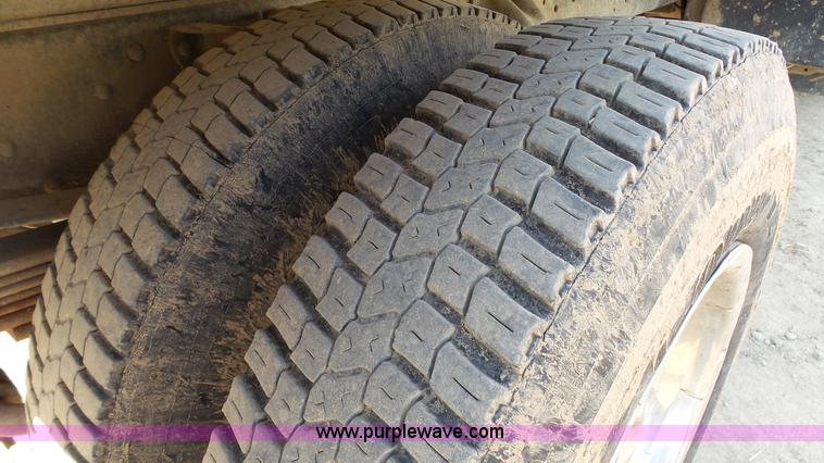 image for item K4060 2000 Chevrolet C6500 dump truck