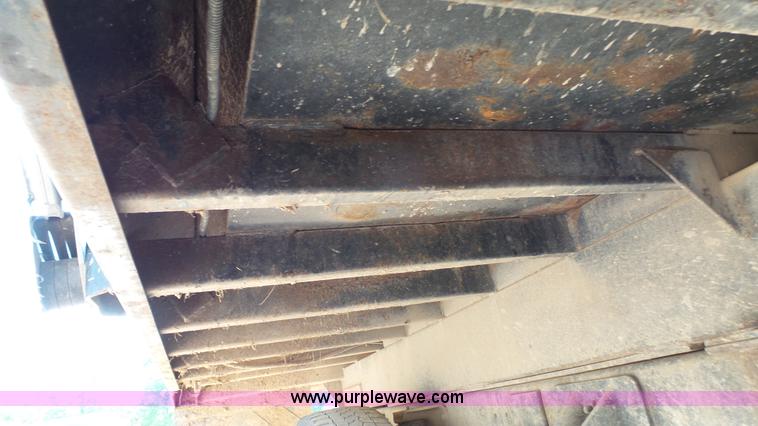 image for item K4060 2000 Chevrolet C6500 dump truck