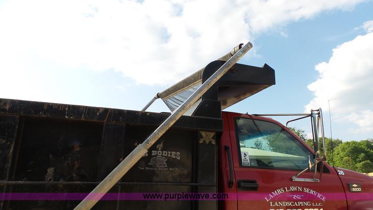 image for item K4060 2000 Chevrolet C6500 dump truck