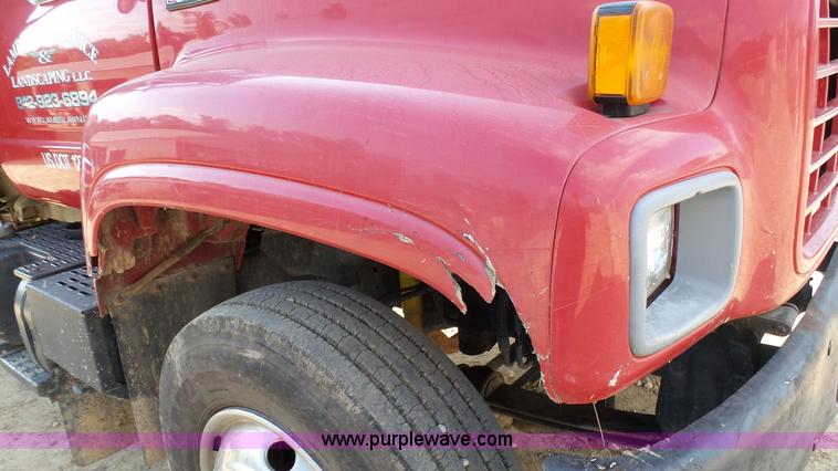 image for item K4060 2000 Chevrolet C6500 dump truck