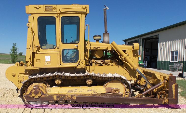 image for item K4103 1981 Caterpillar D5B dozer