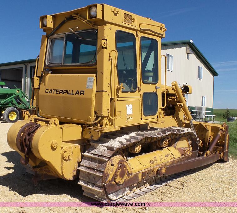 image for item K4103 1981 Caterpillar D5B dozer