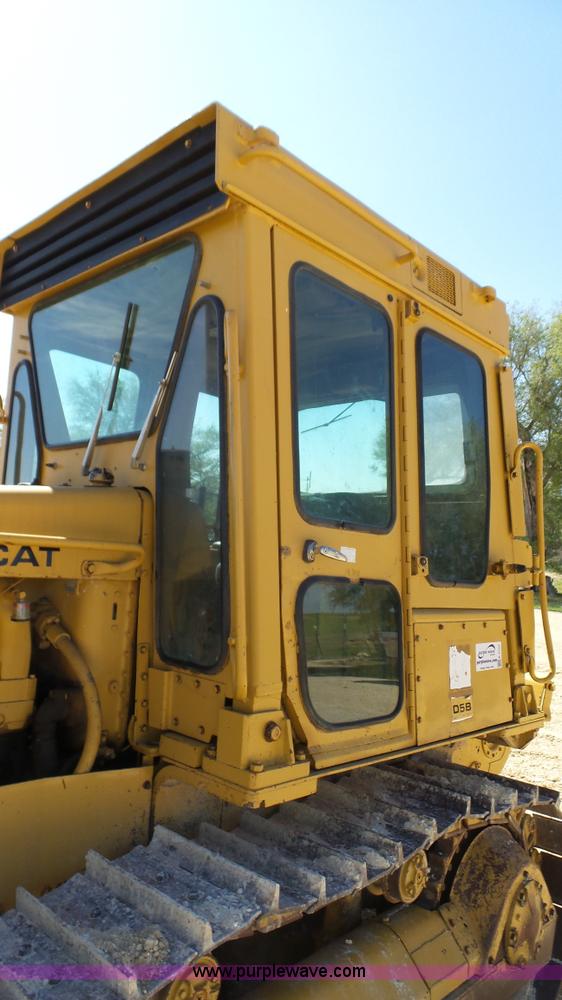 image for item K4103 1981 Caterpillar D5B dozer