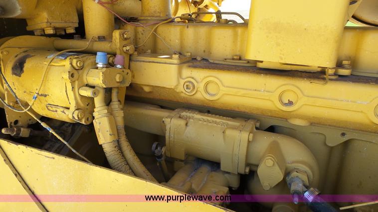 image for item K4103 1981 Caterpillar D5B dozer