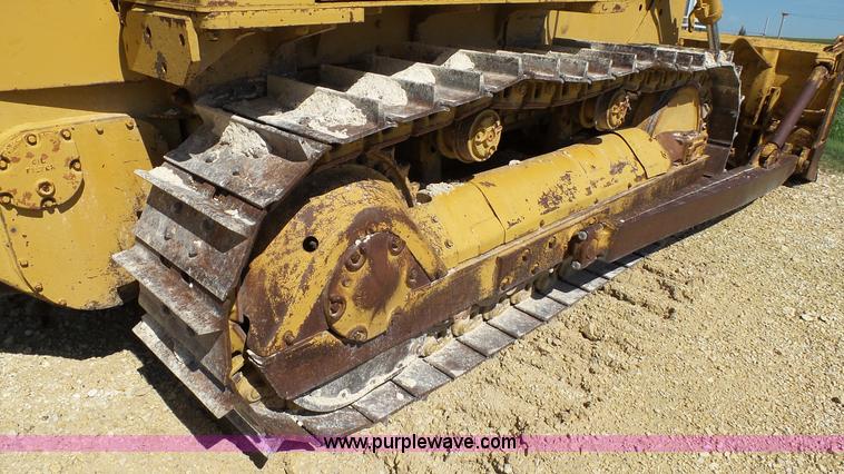 image for item K4103 1981 Caterpillar D5B dozer