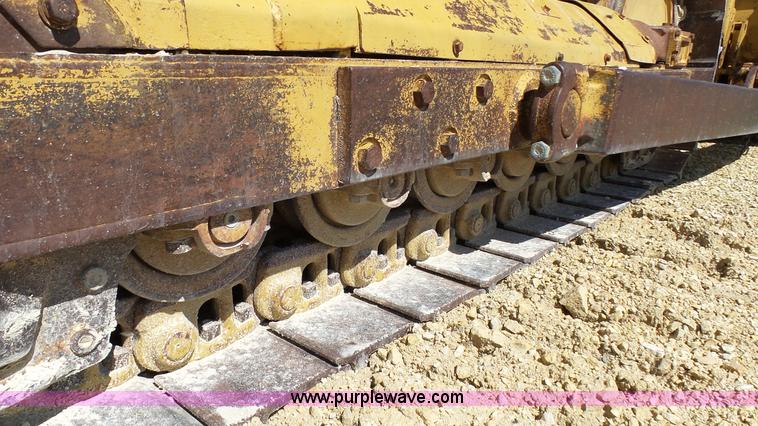 image for item K4103 1981 Caterpillar D5B dozer
