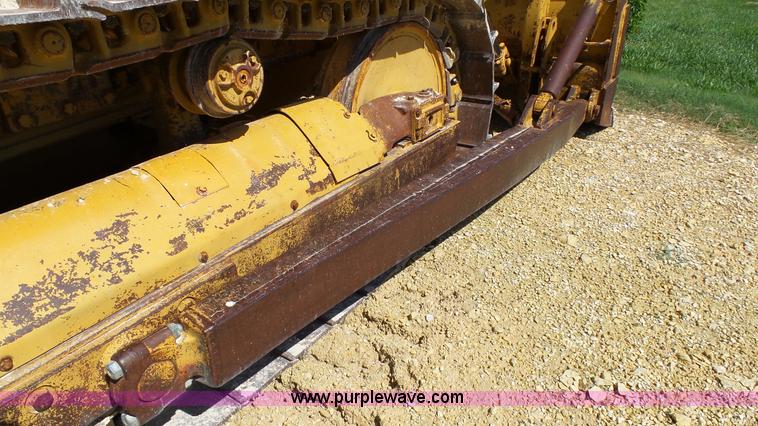 image for item K4103 1981 Caterpillar D5B dozer