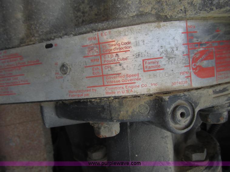 image for item K4705 1993 International 9400 tank truck