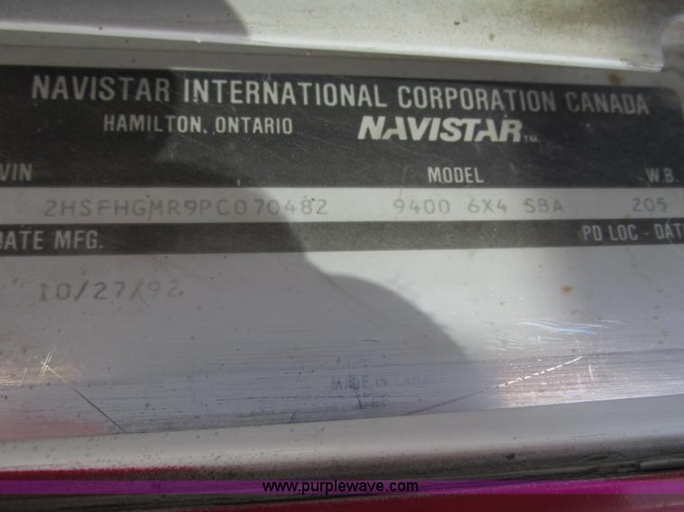 image for item K4705 1993 International 9400 tank truck