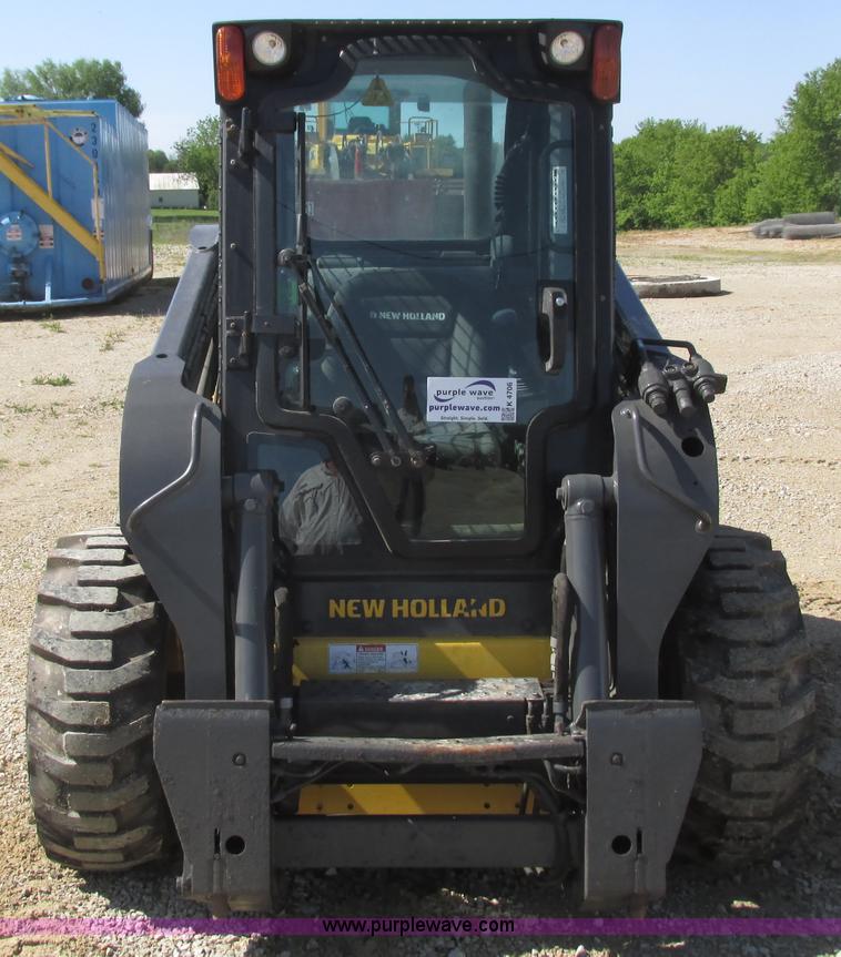 image for item K4706 2013 New Holland L220 skid steer