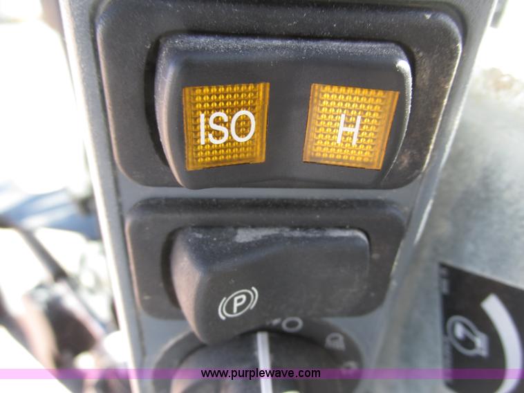 image for item K4706 2013 New Holland L220 skid steer