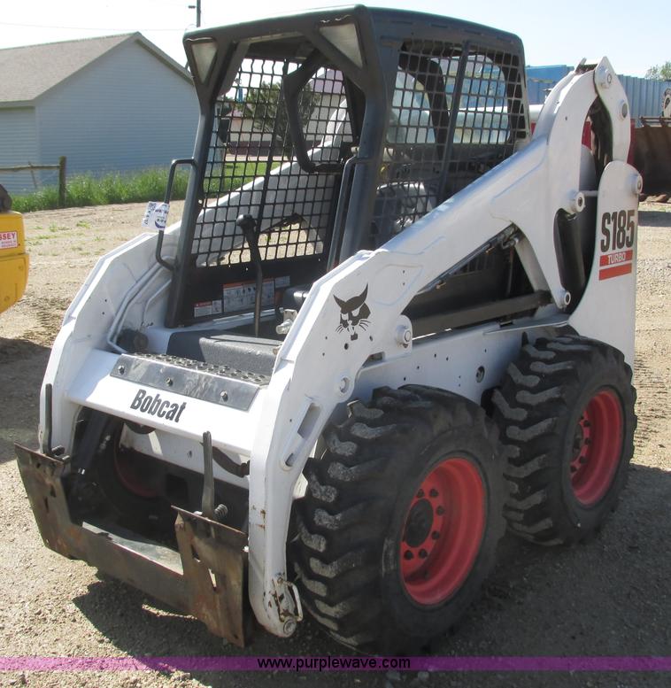 image for item K4707 2005 Bobcat S185 Turbo skid steer