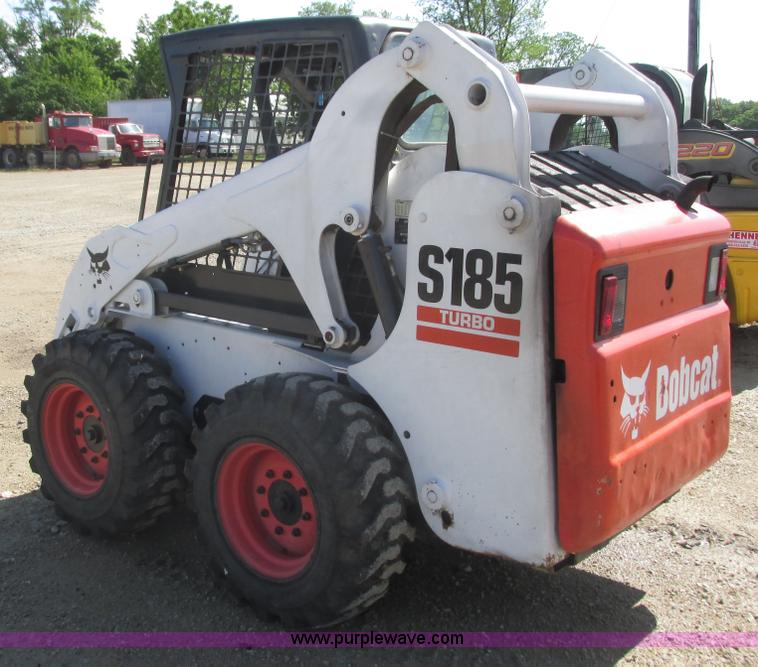 image for item K4707 2005 Bobcat S185 Turbo skid steer