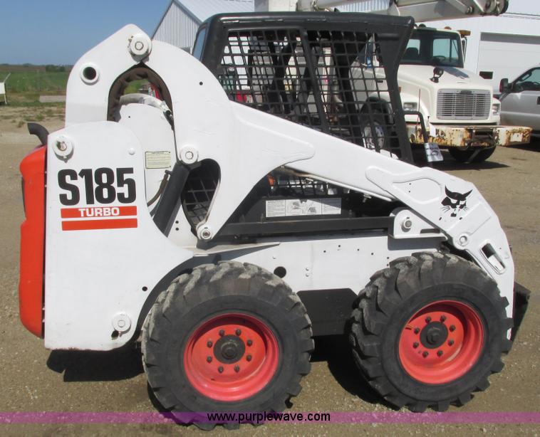 image for item K4707 2005 Bobcat S185 Turbo skid steer