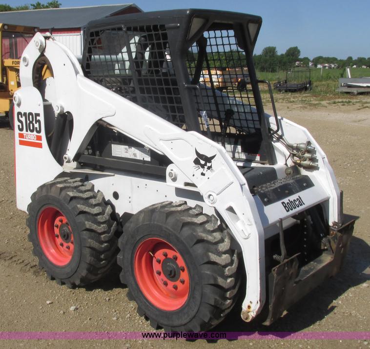 image for item K4707 2005 Bobcat S185 Turbo skid steer