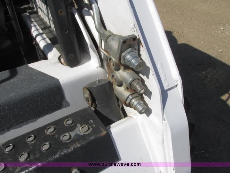 image for item K4707 2005 Bobcat S185 Turbo skid steer