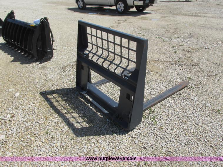 image for item K4710 Skid pallet forks