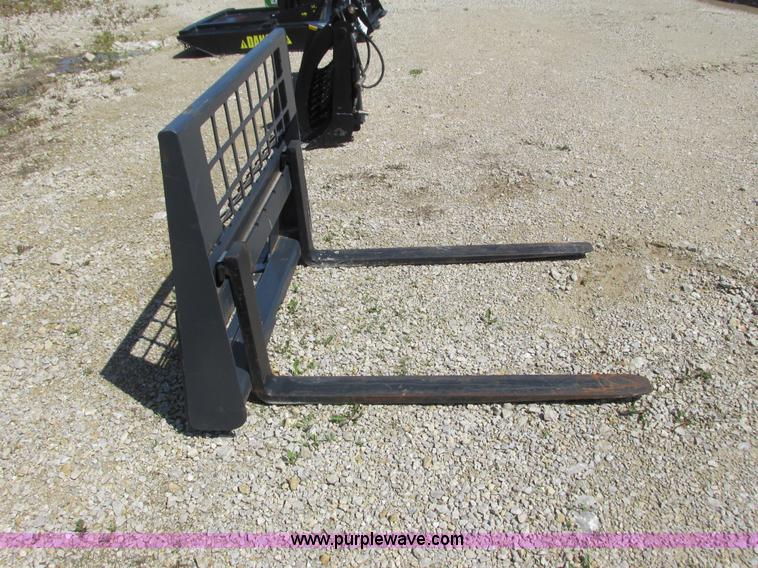 image for item K4710 Skid pallet forks