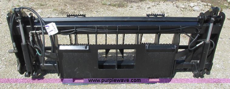 image for item K4711 Skid steer grapple bucket