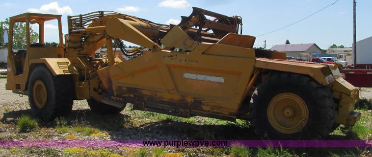 image for item K4715 1984 John Deere 762 elevating scraper