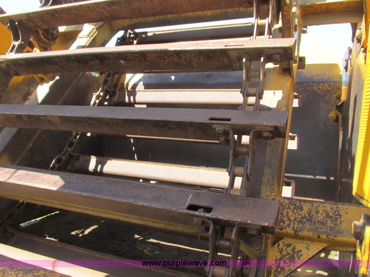 image for item K4715 1984 John Deere 762 elevating scraper