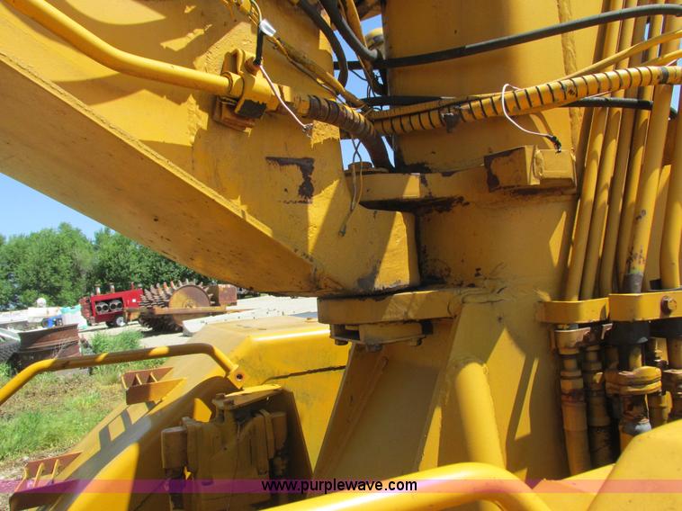 image for item K4715 1984 John Deere 762 elevating scraper