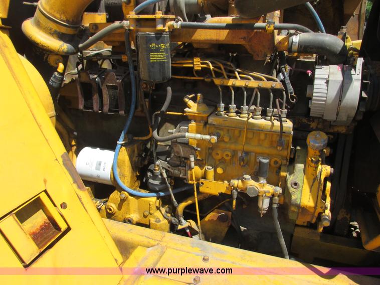 image for item K4715 1984 John Deere 762 elevating scraper