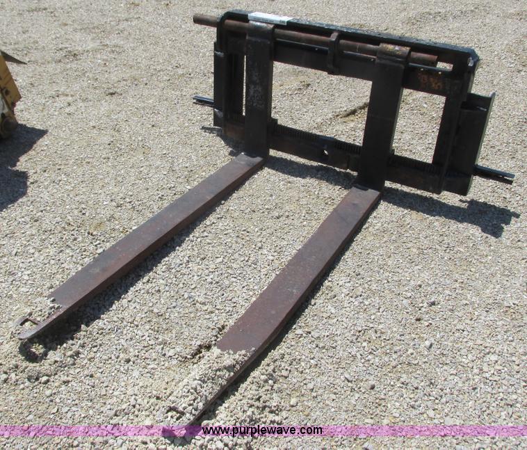 image for item K4729 Tractor forks