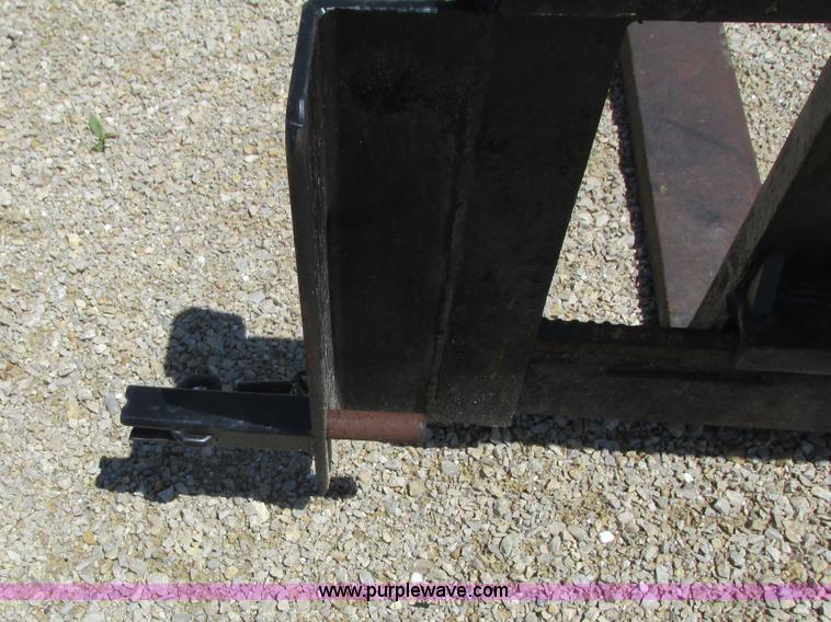 image for item K4729 Tractor forks