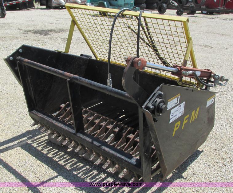 image for item K4733 PFM rock bucket