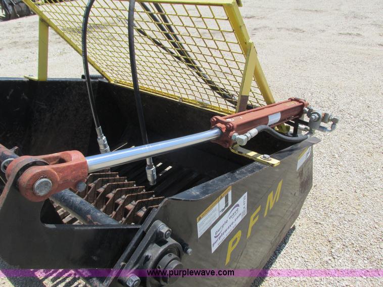 image for item K4733 PFM rock bucket