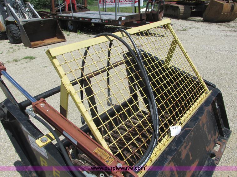 image for item K4733 PFM rock bucket