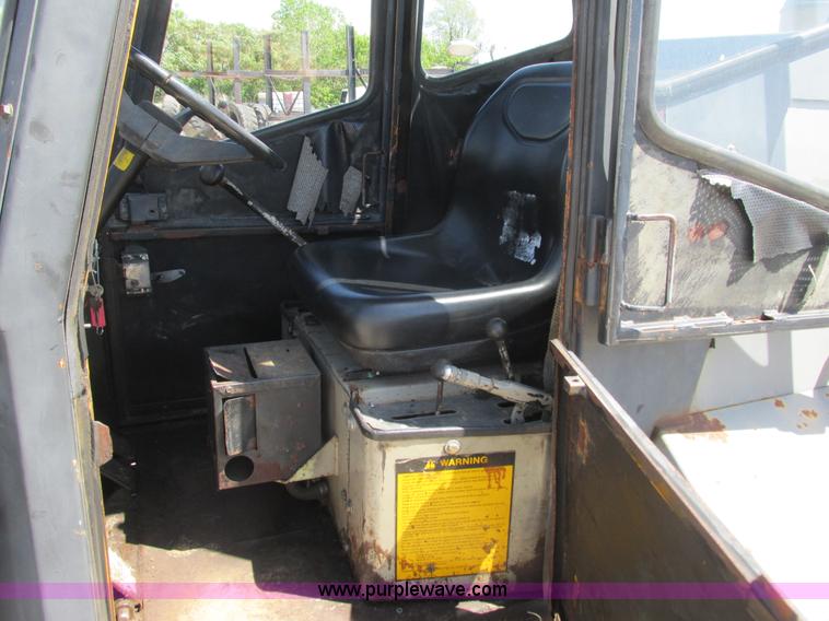 image for item K4735 Prime Mover LD-50 wheel loader