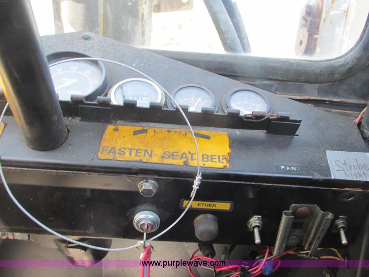 image for item K4735 Prime Mover LD-50 wheel loader