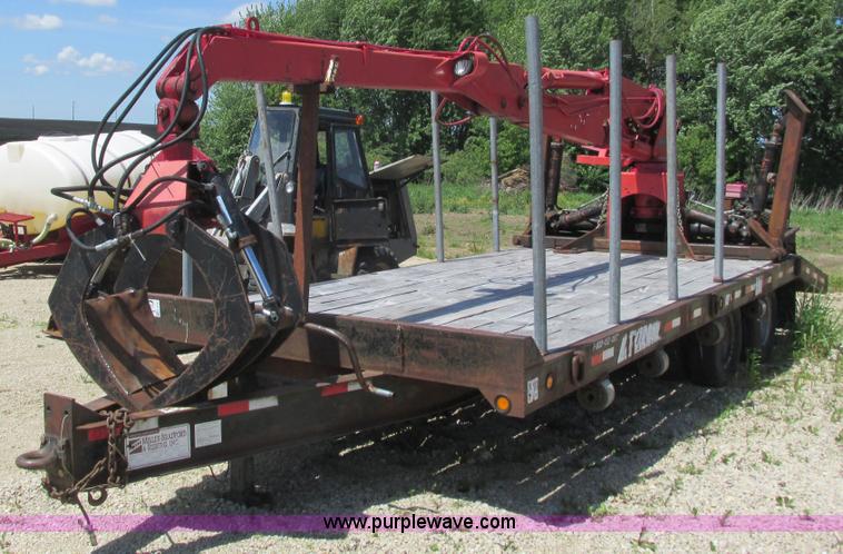 image for item K4736 2000 Contrail C20 log loader trailer