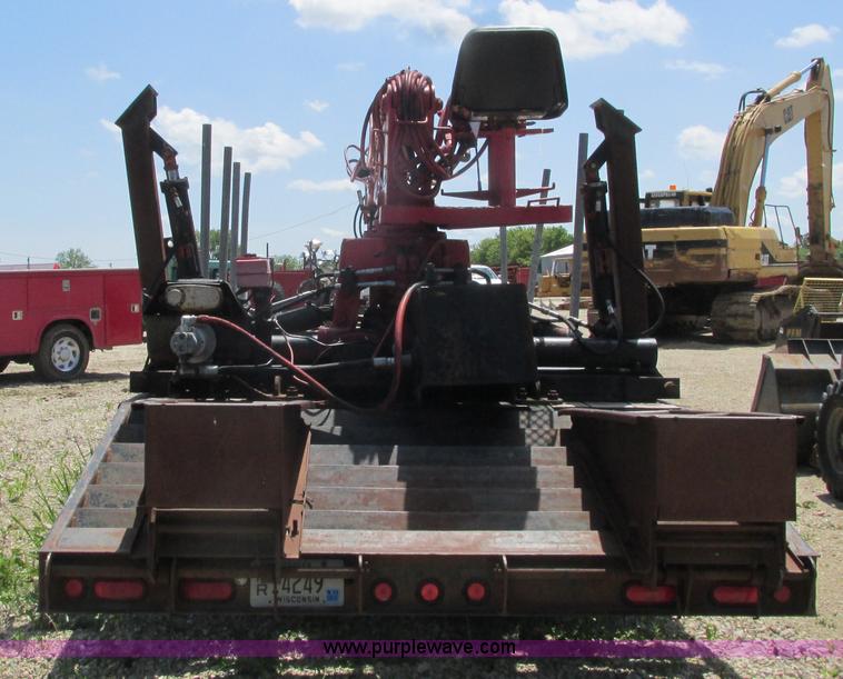 image for item K4736 2000 Contrail C20 log loader trailer