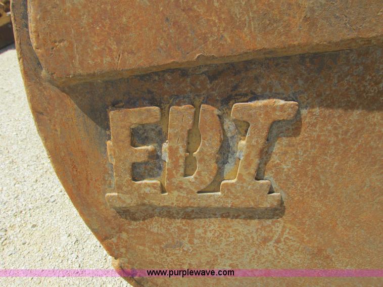 image for item K4737 1994 Caterpillar 330L excavator