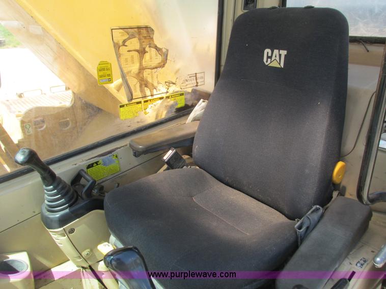 image for item K4737 1994 Caterpillar 330L excavator